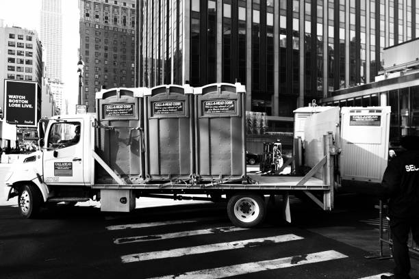 Best Affordable portable toilet rental  in South Pekin, IL